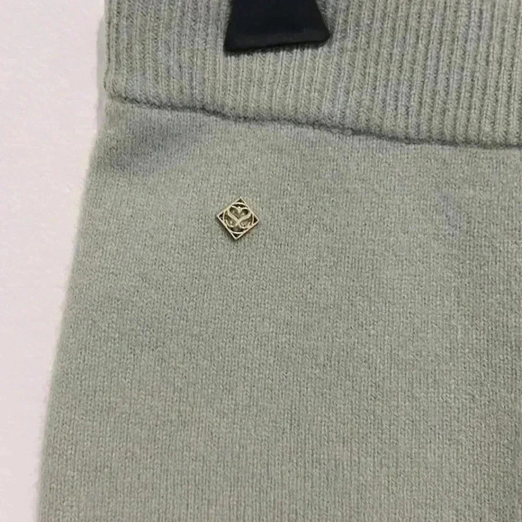 BNWT SANDRO Women’s Izzie wool shorts size  38 in Olive Green - Picture 4 of 5